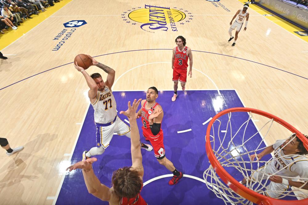 劳内贝席等